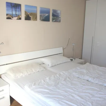 Hafenstraße 37 04 *